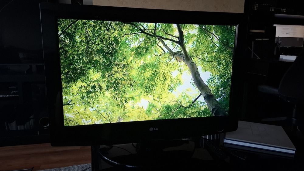 Tv 32 oferta Chromecast para partilha de conteúdos mobile