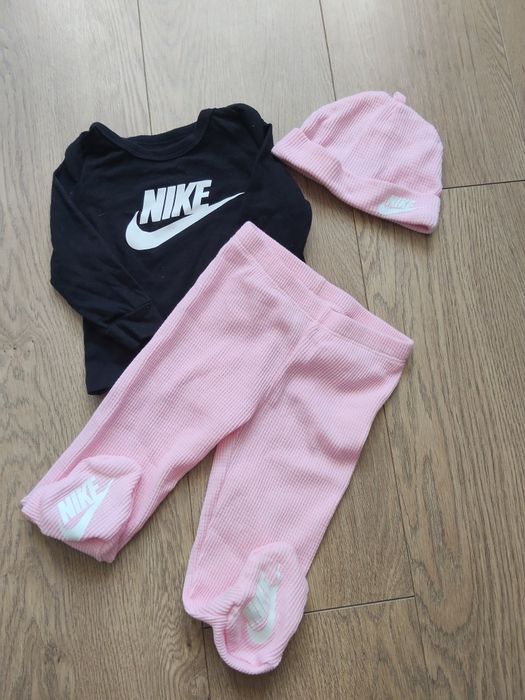 Костюм nike на дівчинку