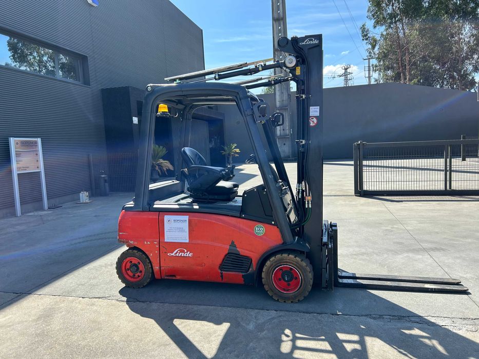 Empilhador Linde E20PL-01 2000 Kgs Elétrico