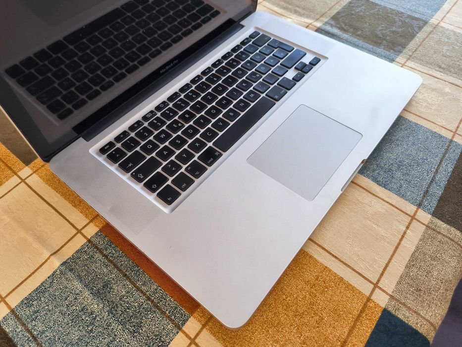 Conjunto Apple MacBook Air + Apple MacBook Pro