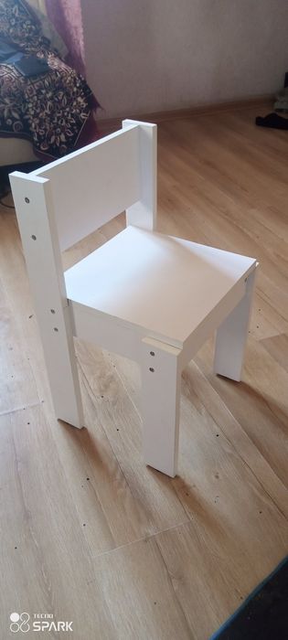 Дитячі стільчики