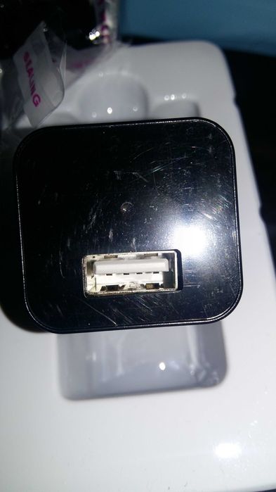 Câmera espião  Carregador de parede