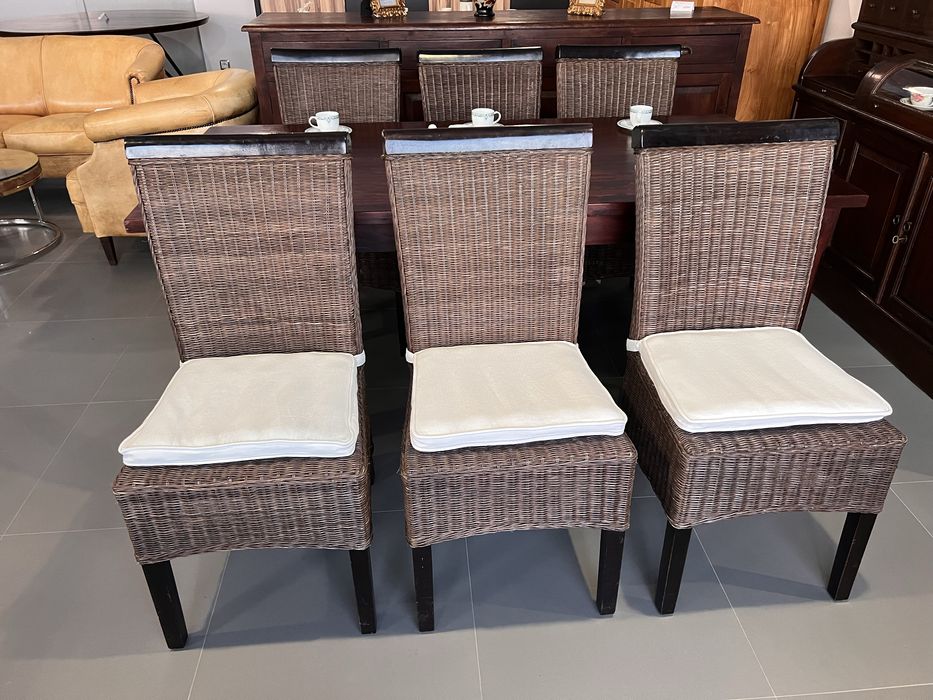 6 Krzeseł foteli z wikliny + stół kolonialny