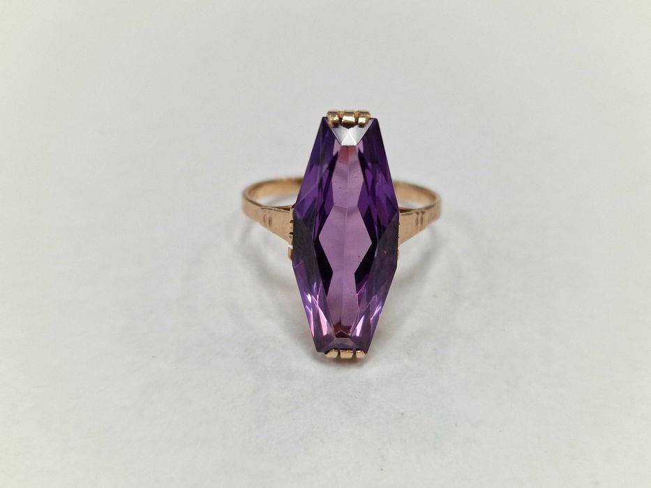 Złoty pierścionek/ 583/ 6.18 gram/ R24/ ZSRR/ Korund/ od 1958 roku