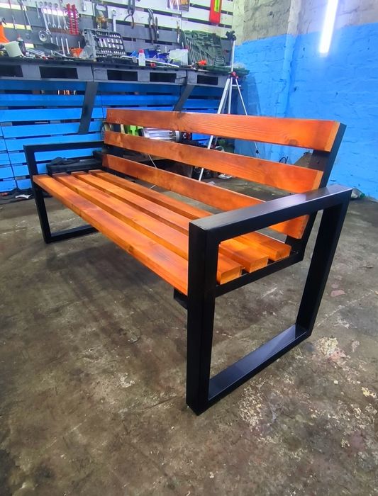 Вуличні Лавки. Металоконструкції. Урни. Столики.