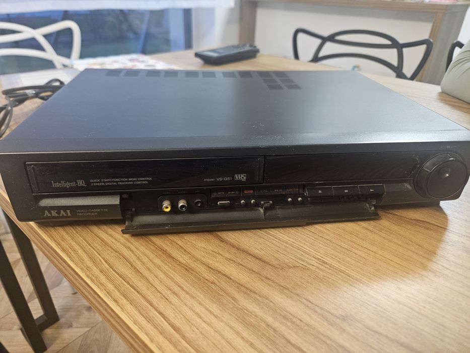 Video VHS AKAI VS-G51 – kompletny zestaw