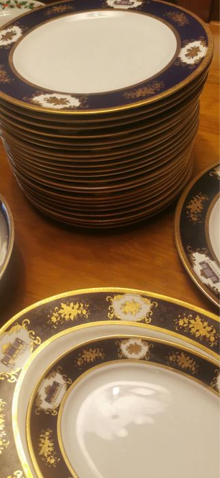 Servico de mesa em porcelana fina “Versailles”