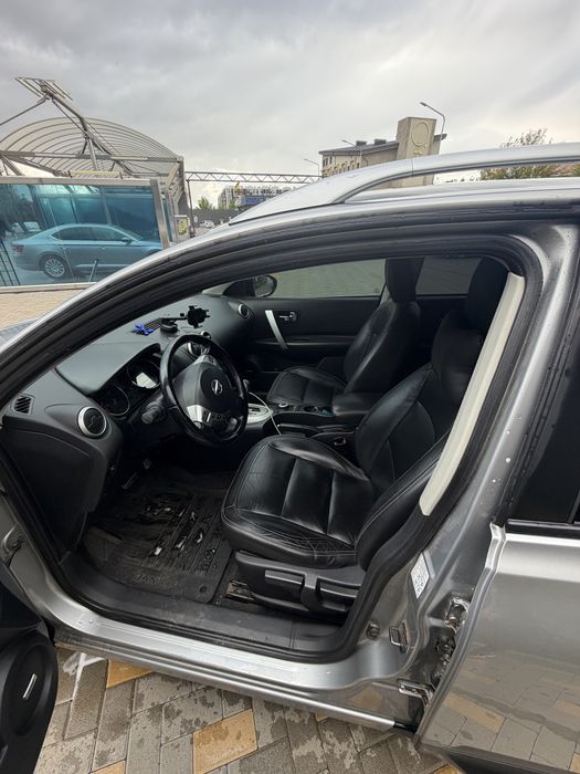 Nissan qashqai 2.0 дизель АКПП