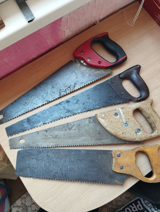 Продам инструмент , ключи , ножовки , молотки
