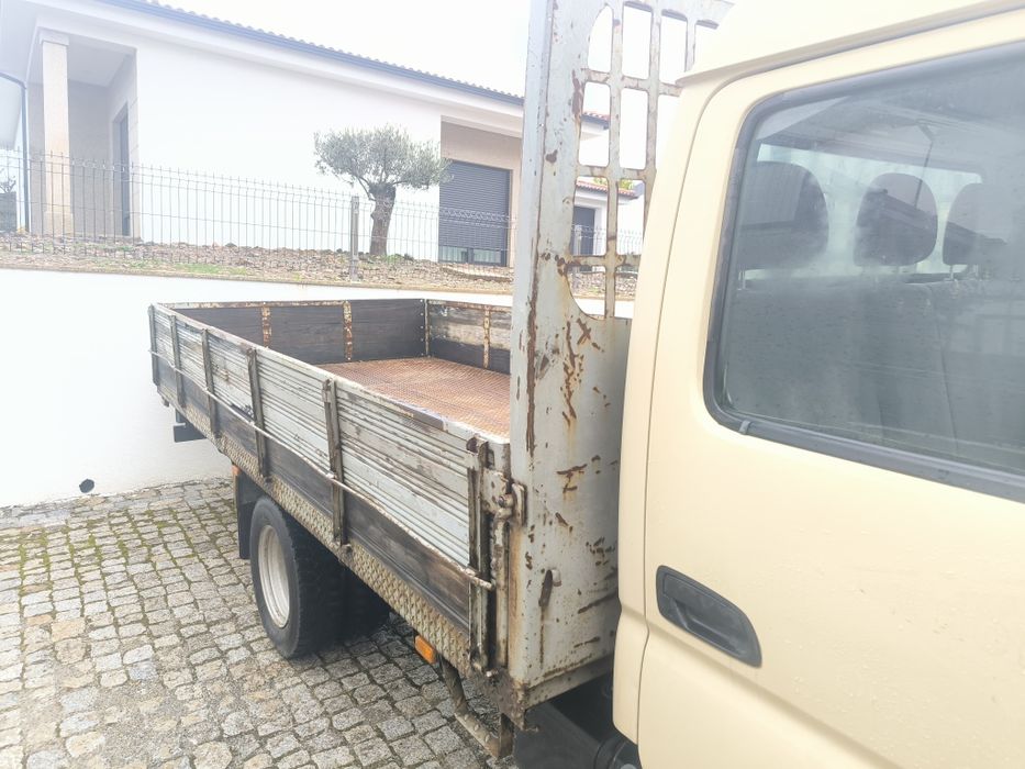 Toyota Dyna Cabine Dupla