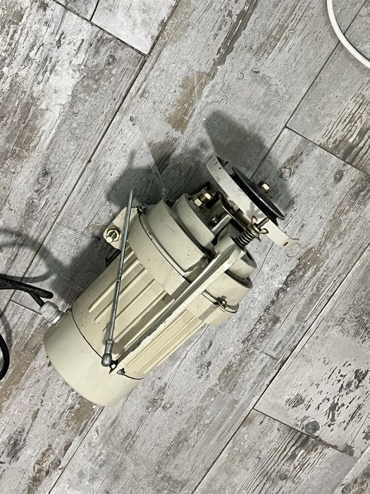 Motor de Embraiagem Industrial Sun Star (Monofásico / 220V)