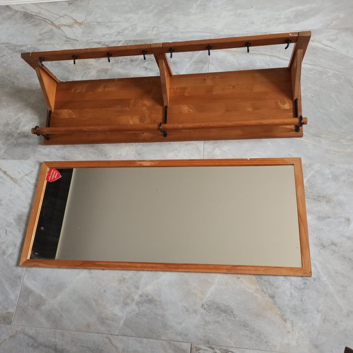 Wieszak na ubrania z półką Ikea Nyland + lustro