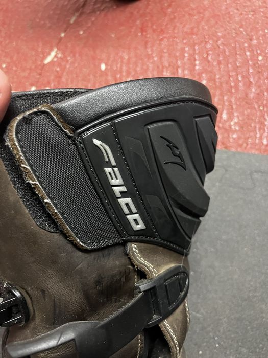 Botas Falco Adventure tamanho 42