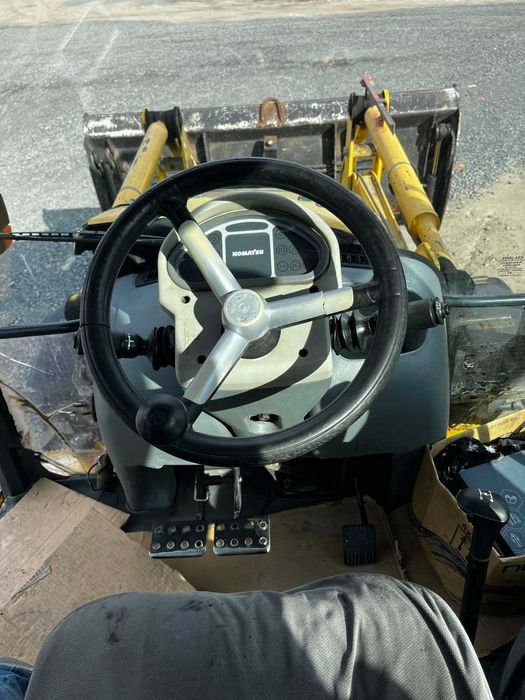 Екскаватор-навантажувач Komatsu WB93R-5, 2007 рік, робочий стан