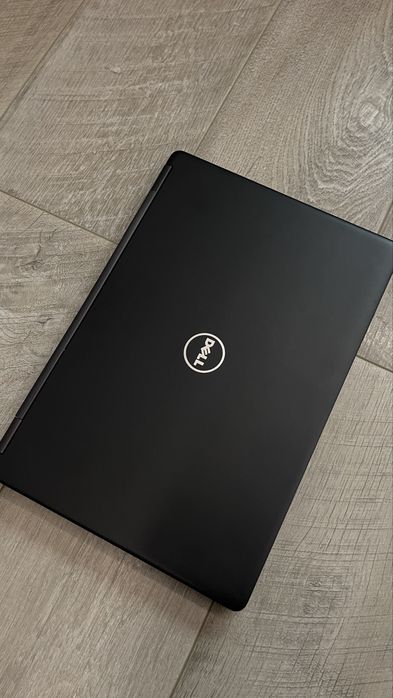 Ноутбук Dell Latitude 5490