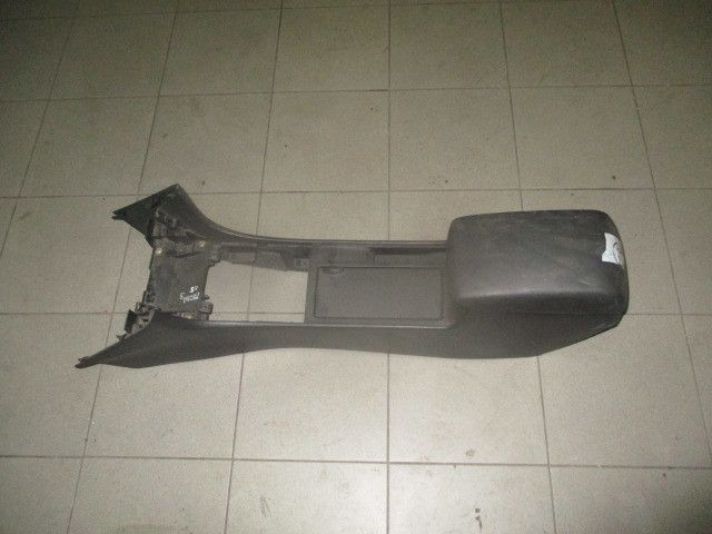 Apoio de braço MAZDA 3 (BK)