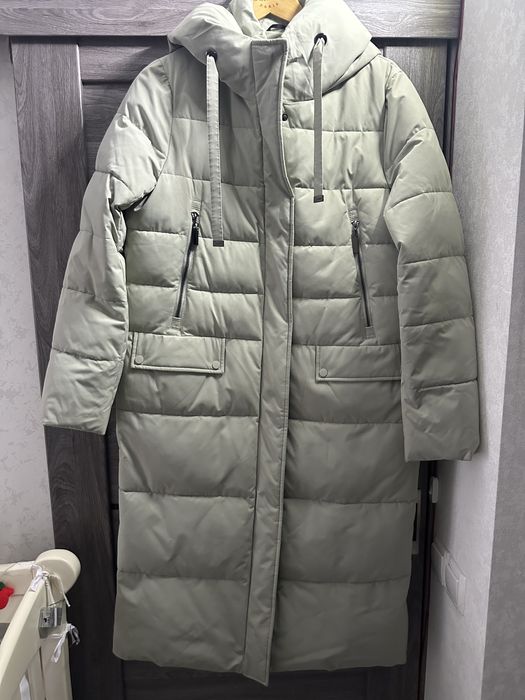 Продам женский зимний пуховик