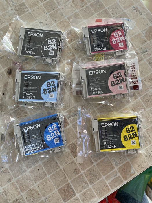 картриджі до приньера Epson 82 (T0823)