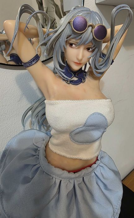 Figurka anime 44 cm.