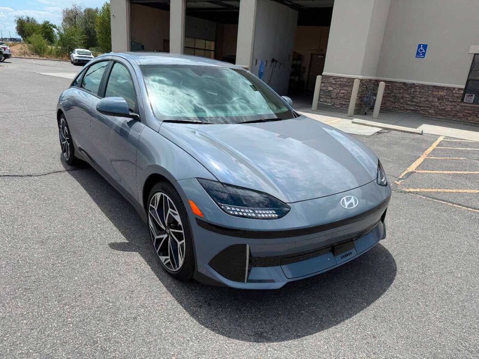 Hyundai IONIQ 6 SEL      2024