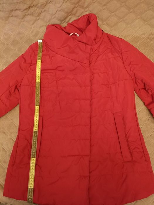 Жіноча тепла демісезонна куртка (б/в)