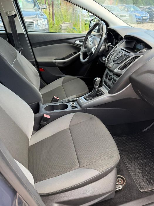 Ford Focus Mk3  1.6 Benzyna/2011 rok/Raty/Klima/isofix/Zadbany/Zamiana