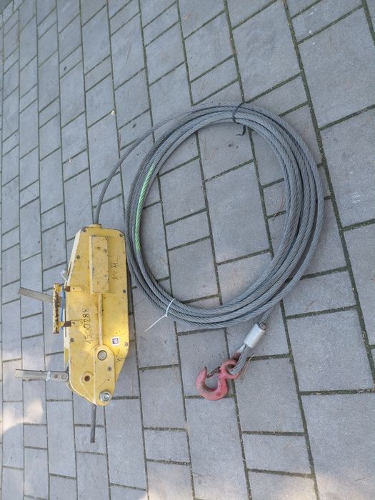 Linociąg  wciągarka linowa  3200 kg