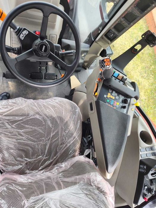 Ciągnik CASE IH MAXXUM 125km Multicontroller 24x24