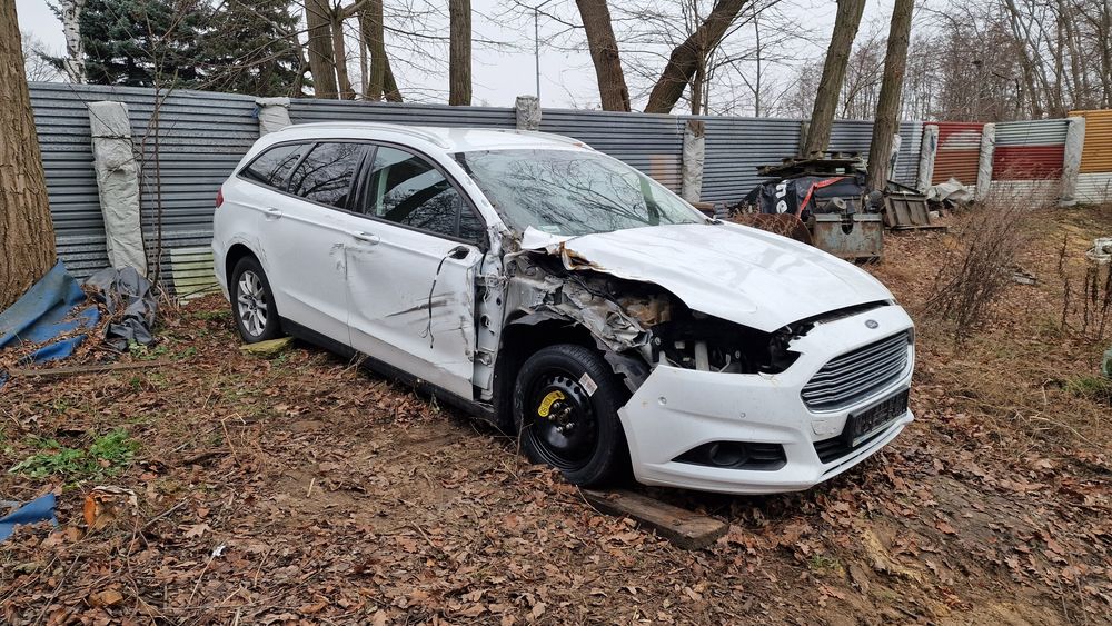 Ford Mondeo mk5 kombi części