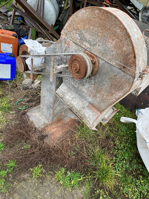 Śrutownik bąk  silnik 15kw