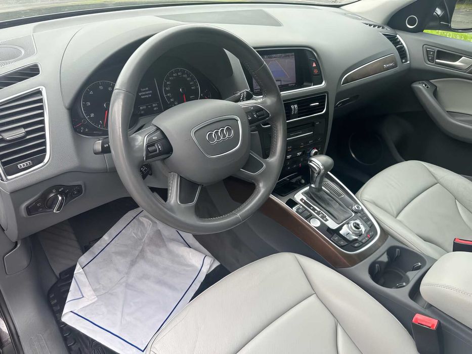 Audi Q5 quattro Premium Plus      2014