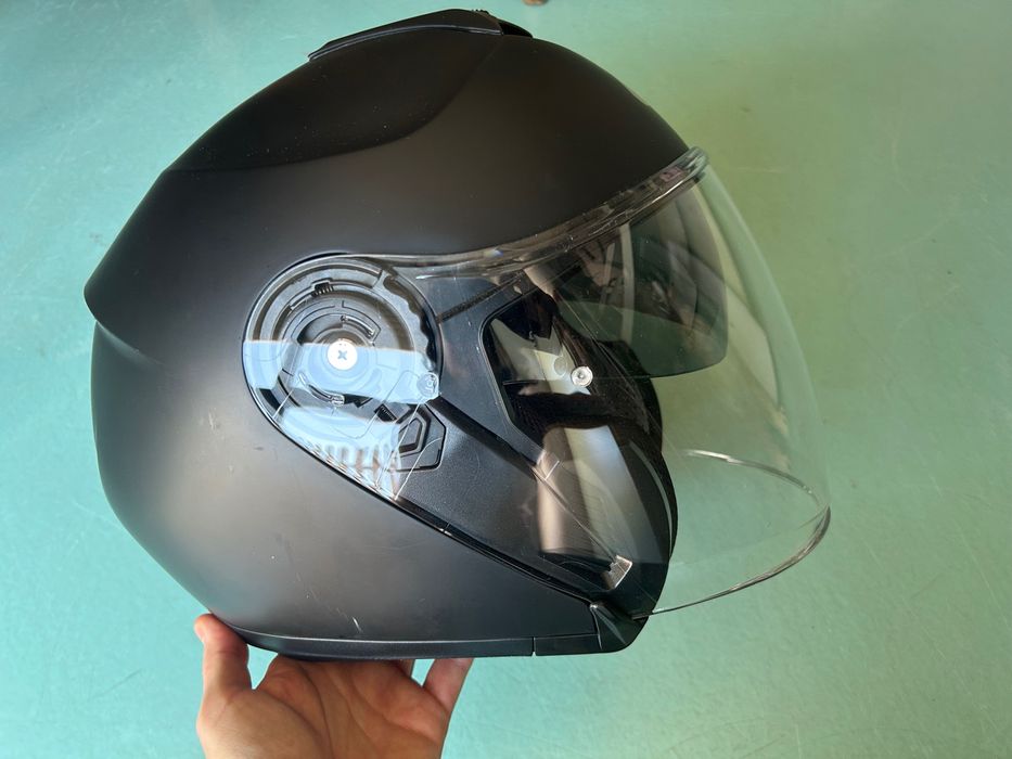 Capacete novo, preto, tamanho S, com protecção/saco