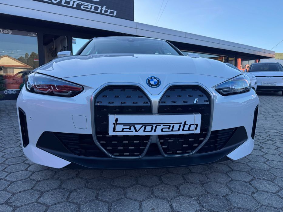 BMW i4 eDrive40 — photo 3