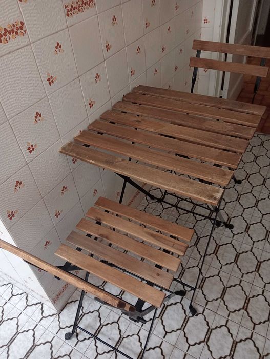 Mesa jardim e exterior