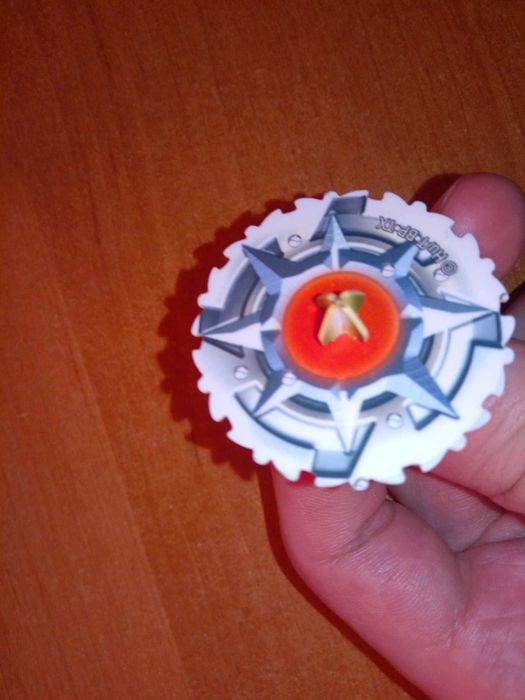 Beyblade Spinners No 23 Trygle All Starz spinner