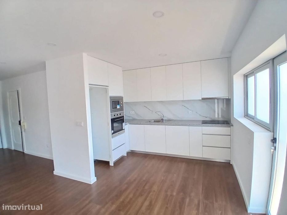 Apartamento T3 RENOVADO - Águas Santas - Maia