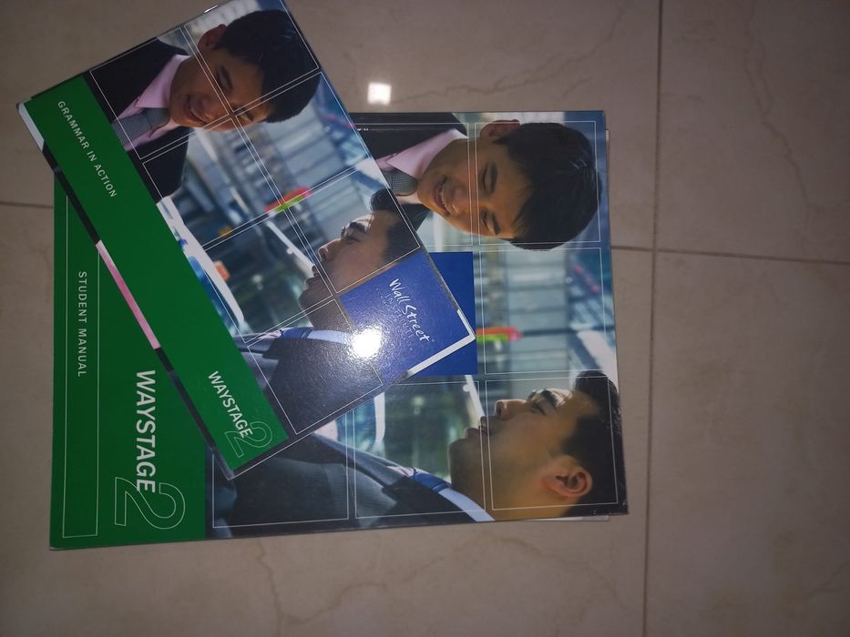 Vendo livros Wall Street English