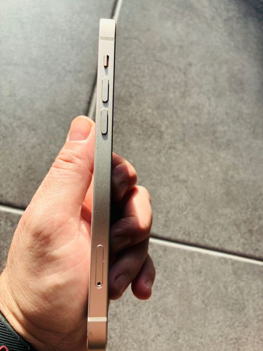 iPhone 12 branco