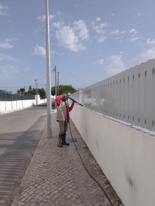 Mason and Tile Layer415833792531015684