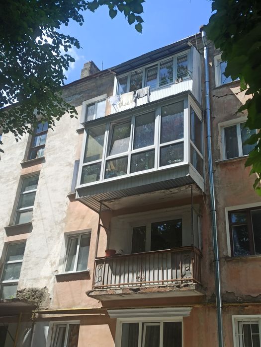 Балкони та лоджії під ключ.