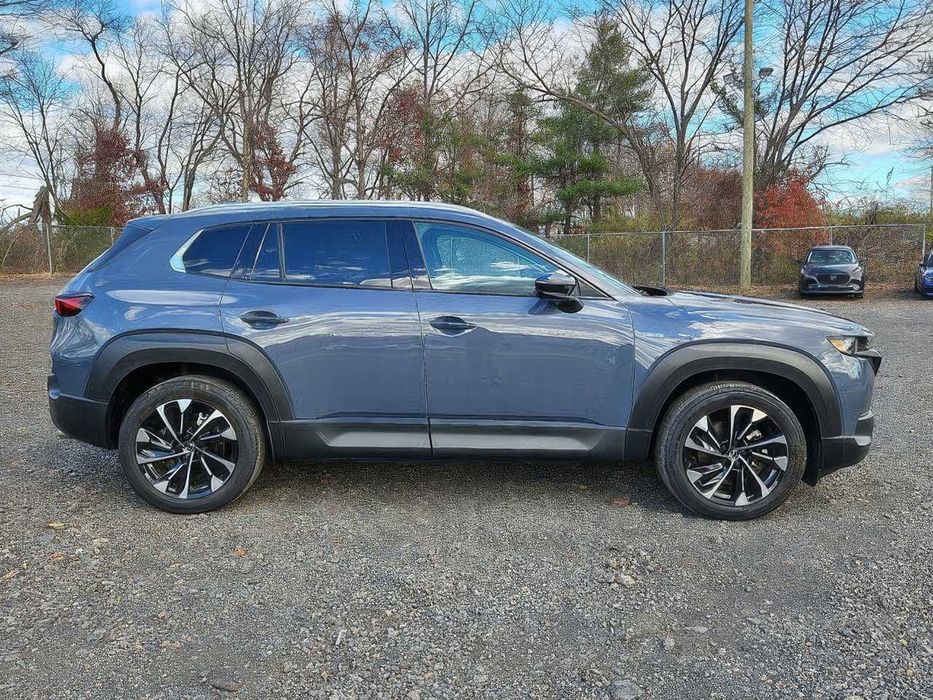 Mazda CX-50 Hybrid Premium Plus      2025