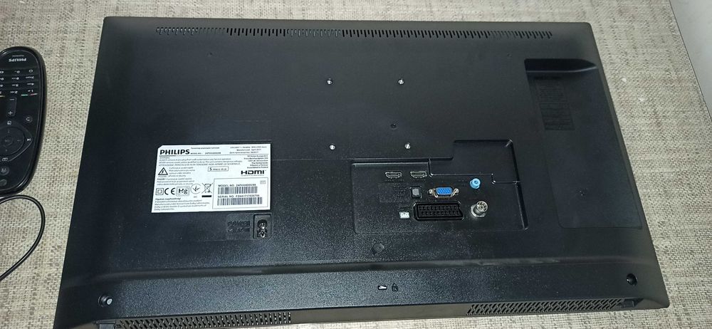 Телевизор 24" Philips 24PHH4000/88