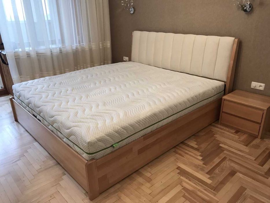 Дерев'яне ліжко з м'яким узголів'ям | Бук | Доставка | Від виробника