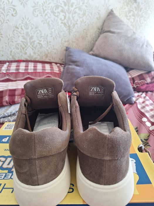 Sapatos ZARA de couro original