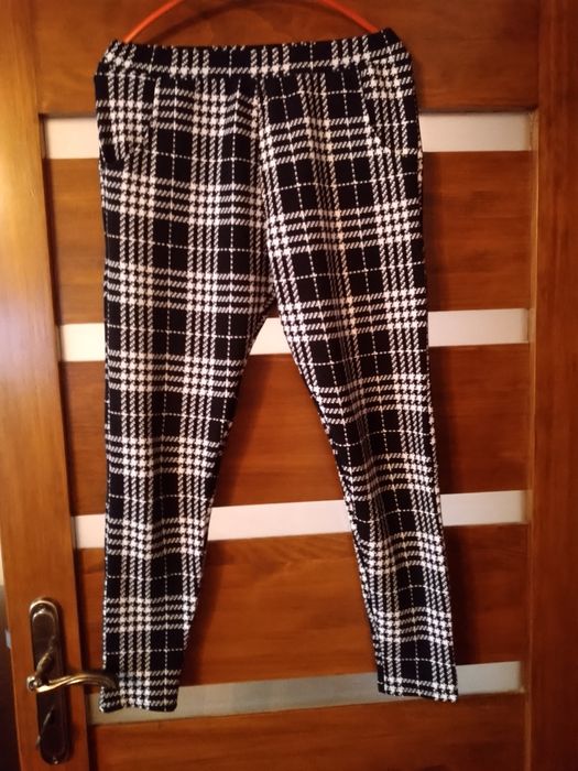 Spodnie damskie legginsy rozm M/L stan bardzo dobry