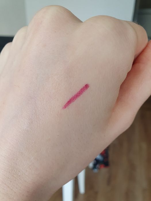 Wysuwana konturówka do ust Sephora w kolorze 23