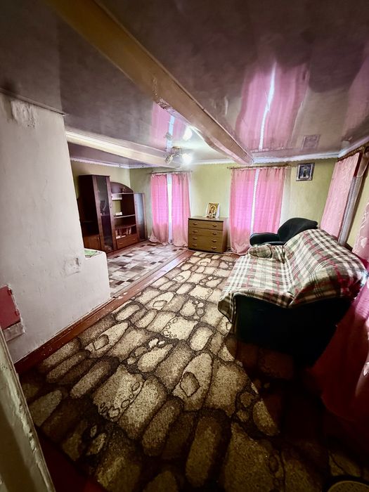 РОЗМТРОЧКА, с. Червона Камянка, 25 км від Олександрія, газове опалення