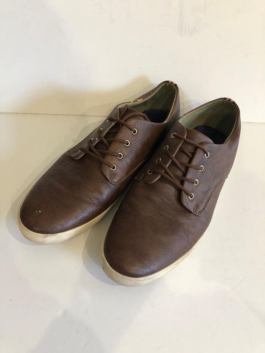 Sapato desportivo castanho 42