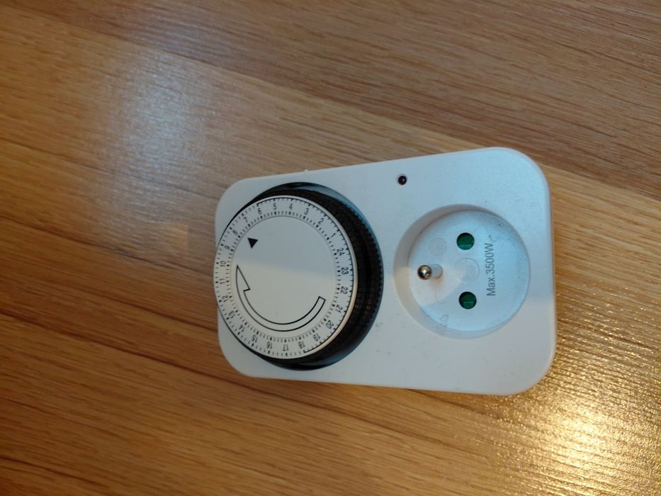 Akwarium 25 l + wyposażenie