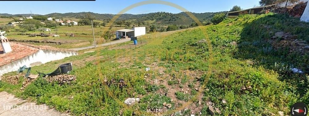 Terreno  na Aldeia do Tavilhao, perto do Ameixial